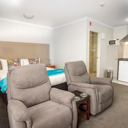 Bks Premier Motel Esplanade Lower Hutt Buitenkant foto