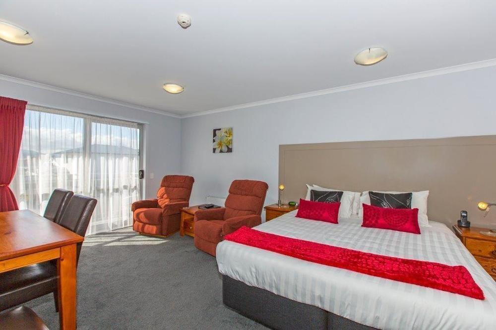 Bks Premier Motel Esplanade Lower Hutt Buitenkant foto